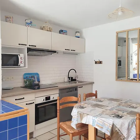 Hébergement de vacances Maison Proche - 4 Pers. - Fr-1-705-115